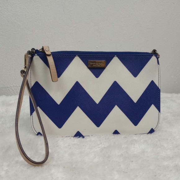 kate spade Handbags - Kate Spade New York Blue & White Chevron Pattern Canvas Leather Clutch Wristlet